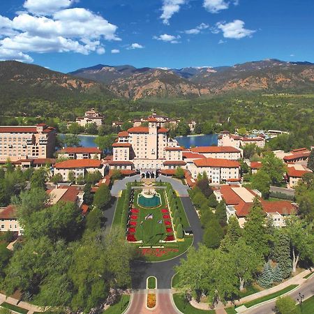 The Broadmoor Hotel Колорадо Спрингс Екстериор снимка