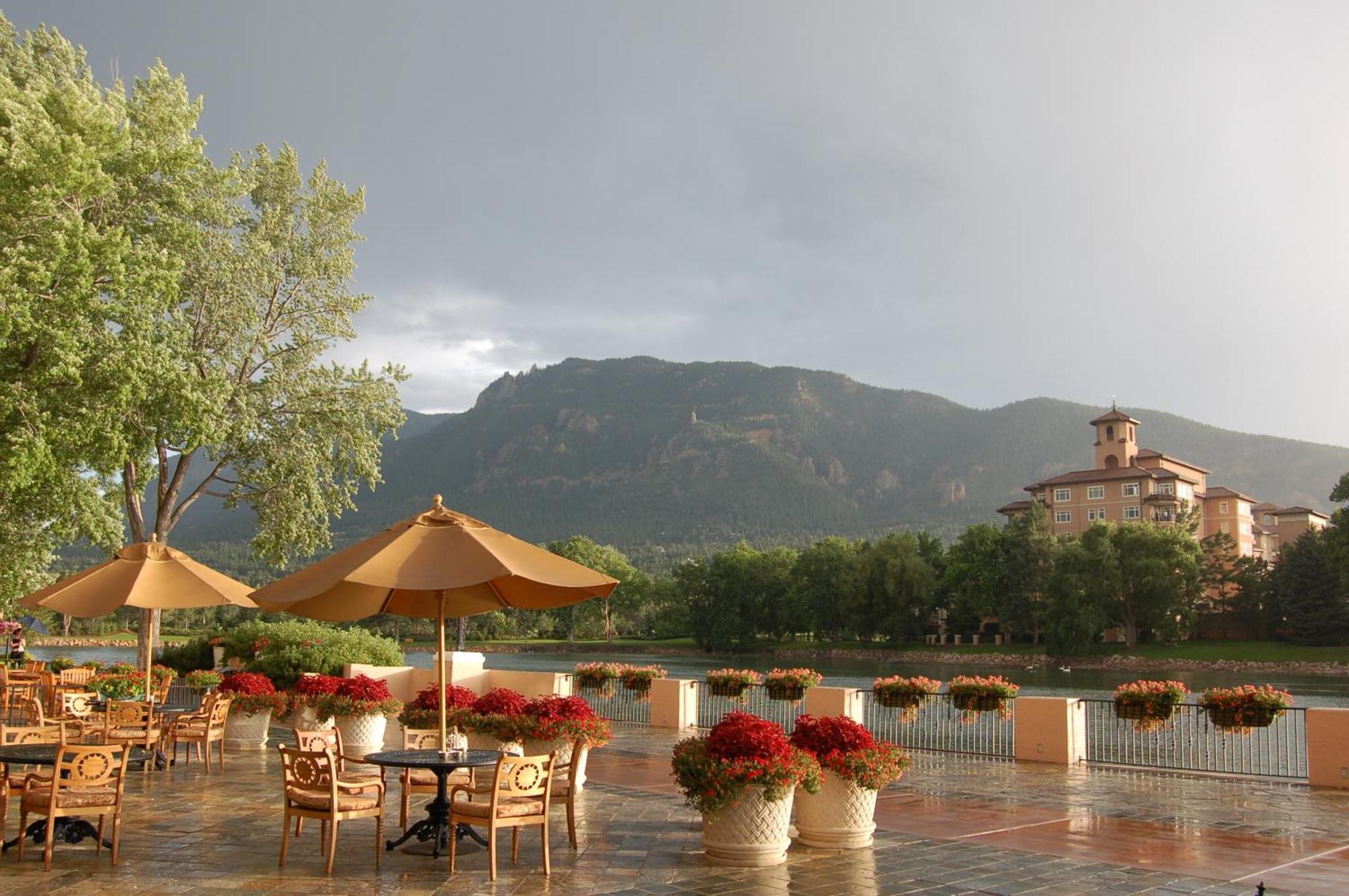The Broadmoor Hotel Колорадо Спрингс Екстериор снимка